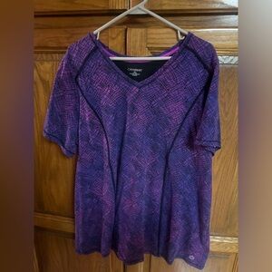 Cathrine’s stretchy very soft shirt cute lines comfy size 14-16